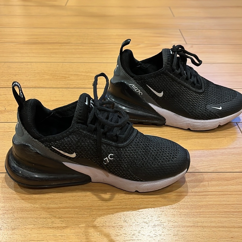 Nike sneakers - Picture 2 of 10